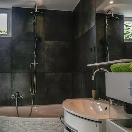 N&n شقة *